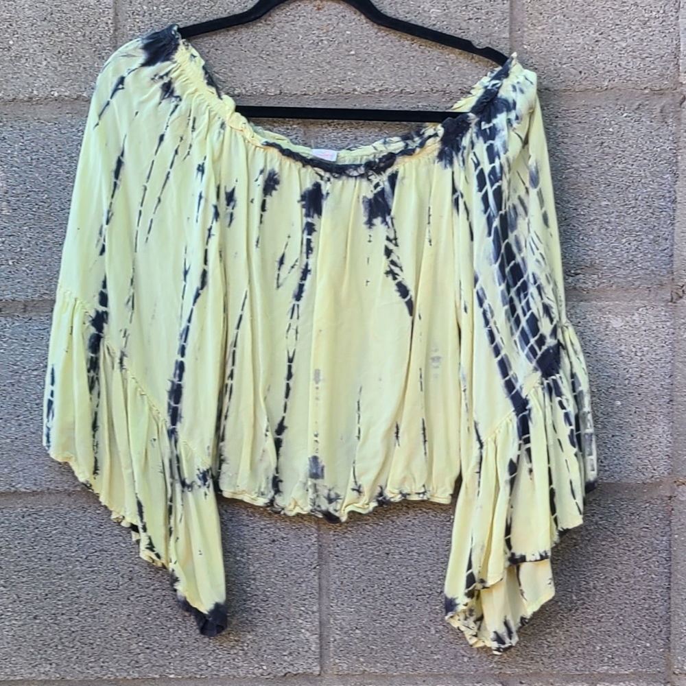 Surf Gypsy Asymmetrical Yellow and Black Bell Sleeve Blouse
